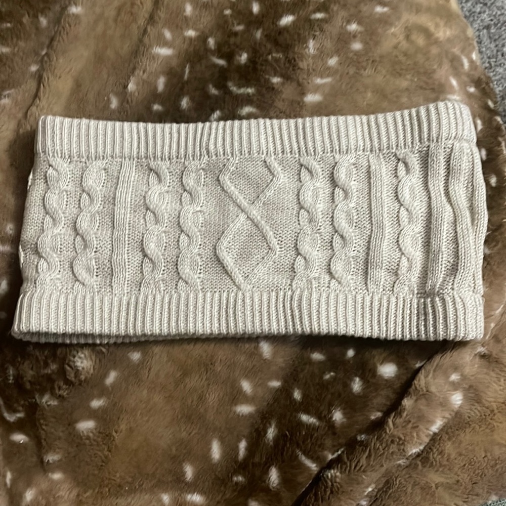 Sweater crop top